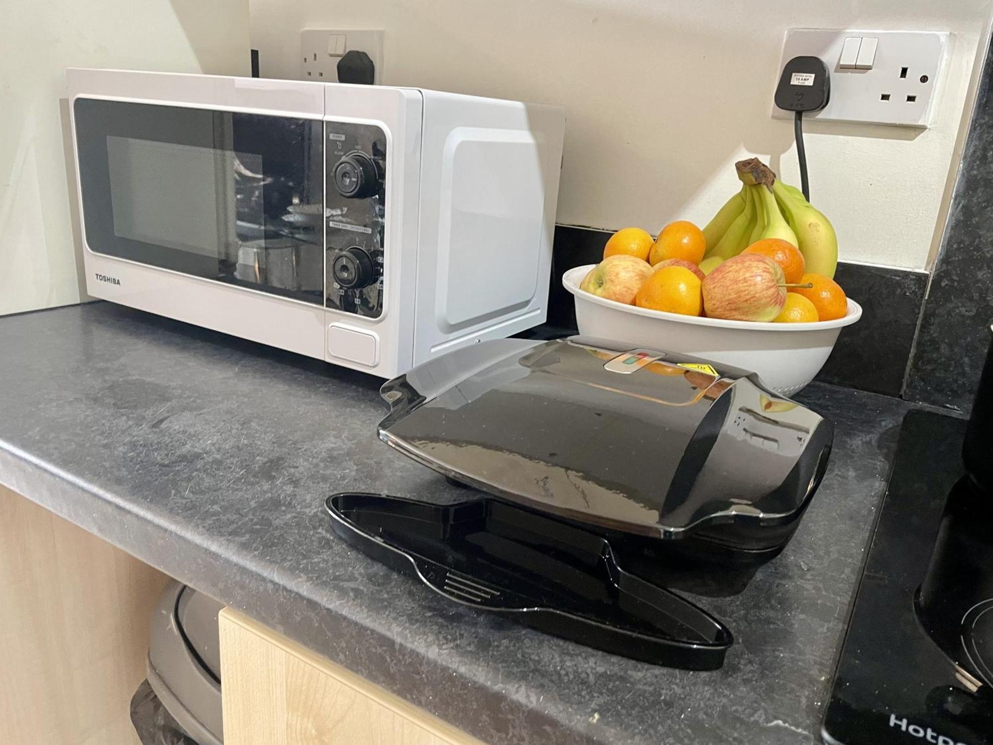 Hk Life Serviced Apartment , City Centre Swindon Kültér fotó