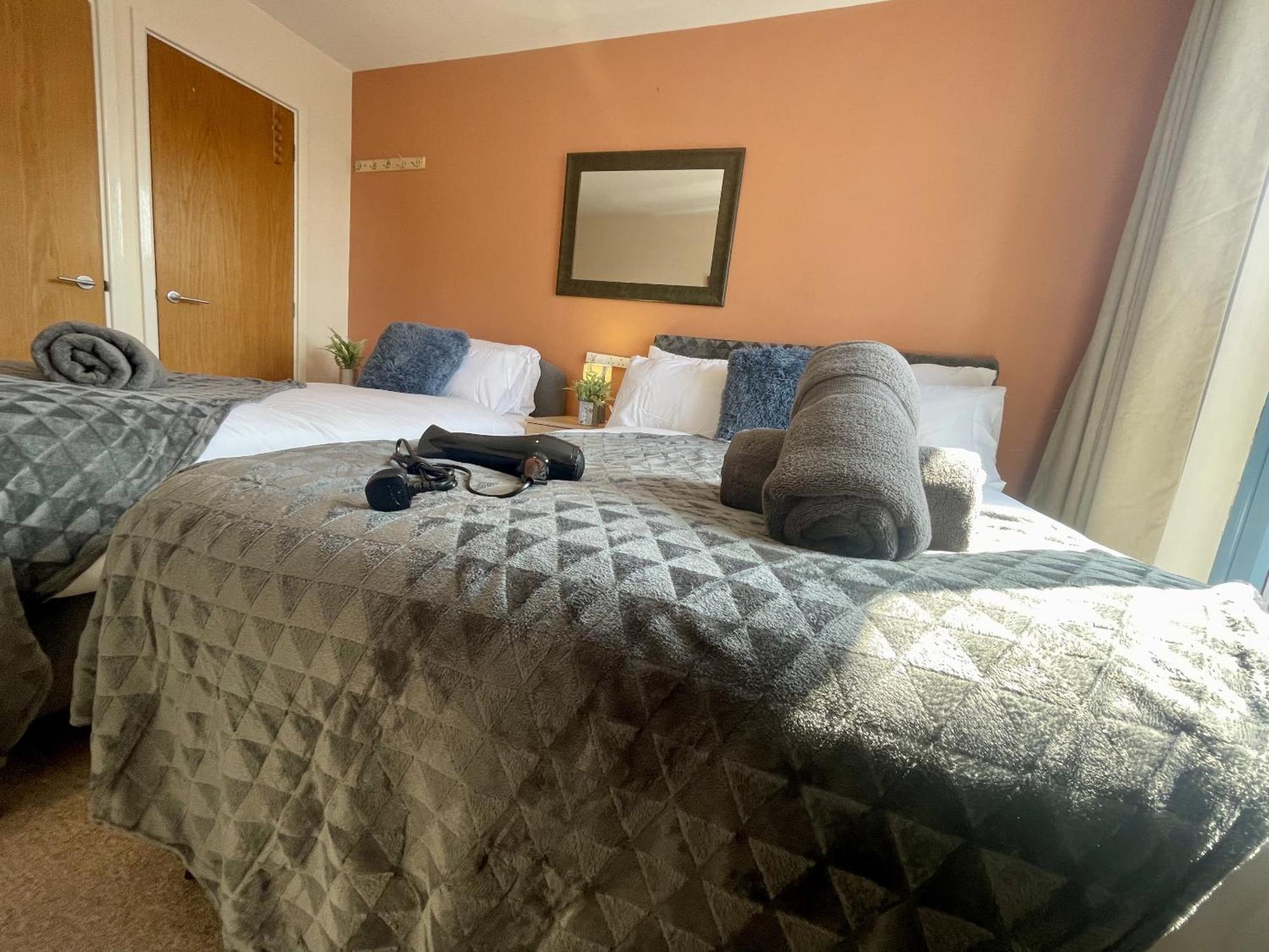 Hk Life Serviced Apartment , City Centre Swindon Kültér fotó